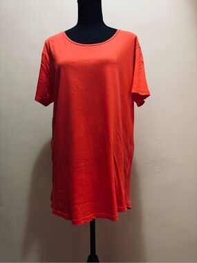 Dolce & Gabbana Red Scoop Neck Tee